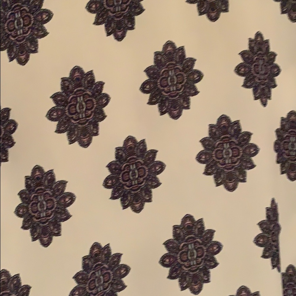 Top with pattern - Picture 2 of 3